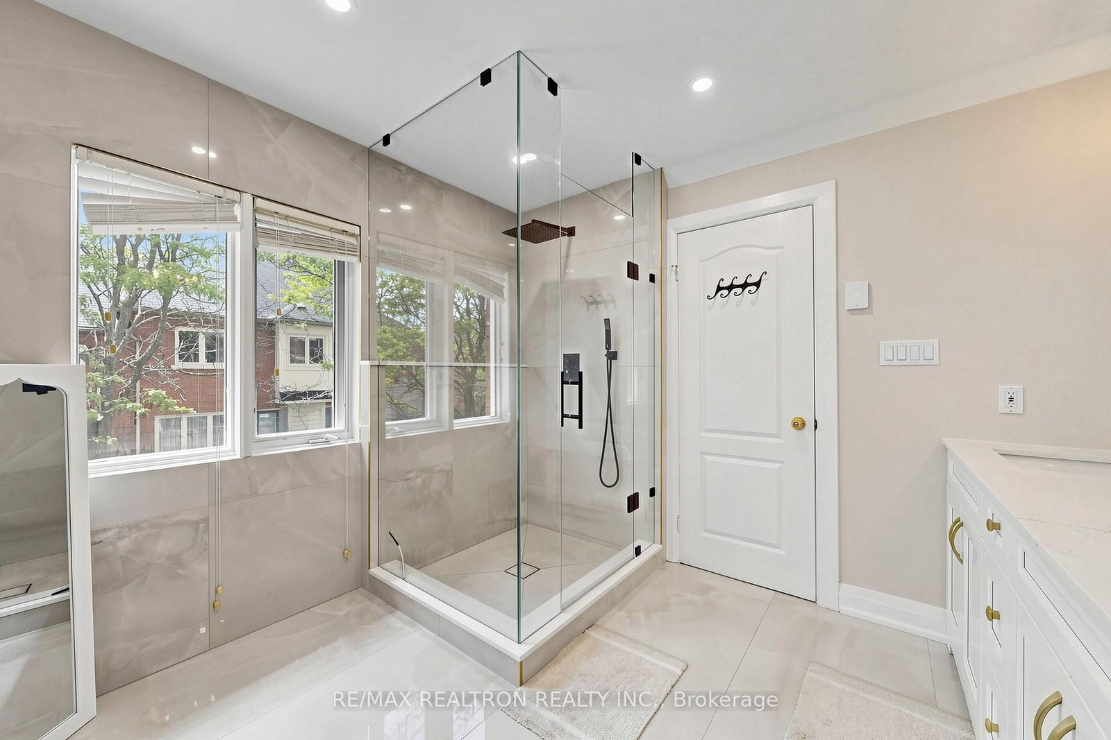 8A Casa Grande Street • Richmond Hill, ON photo 42