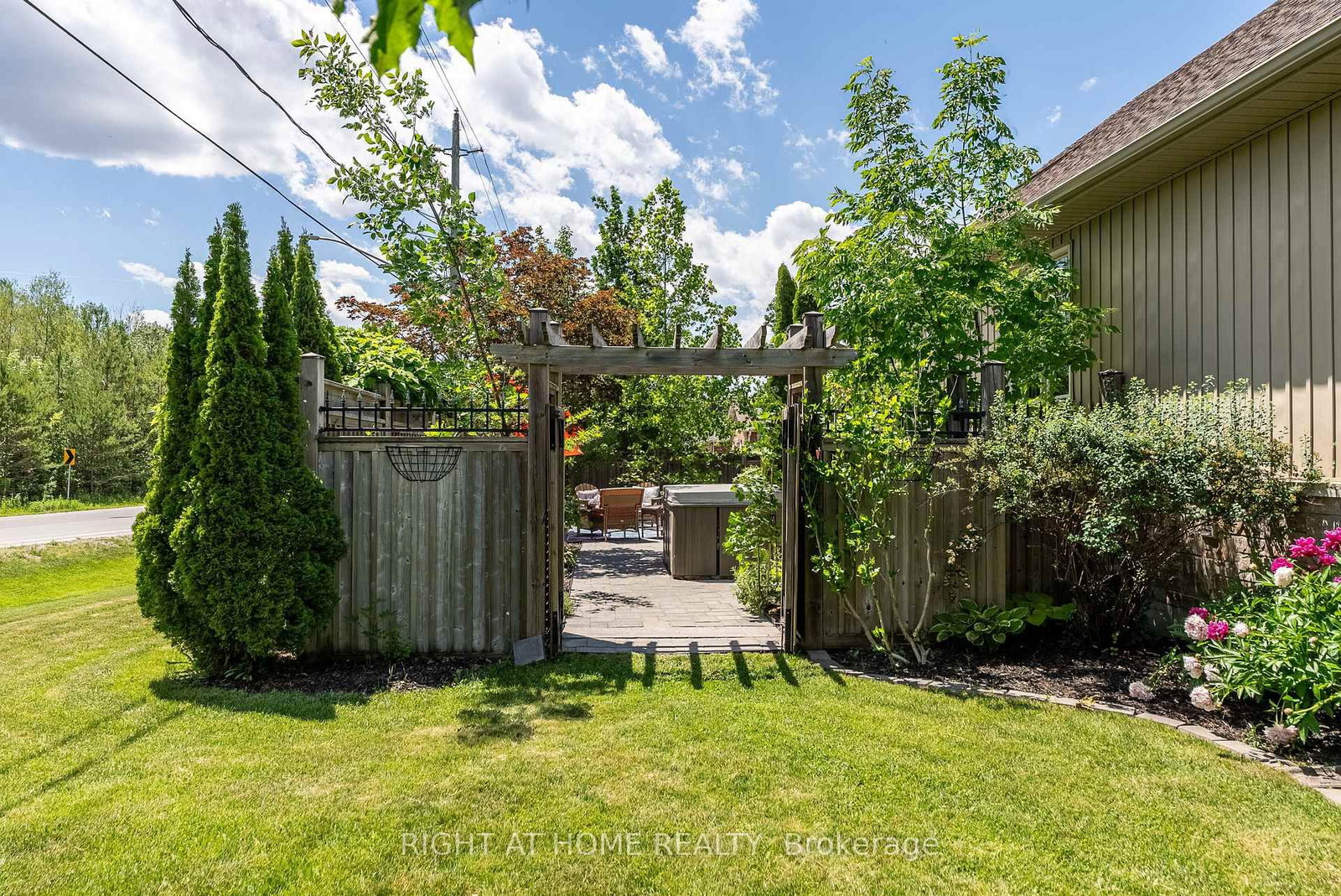 1660 Moyer Avenue • Innisfil, ON photo 34