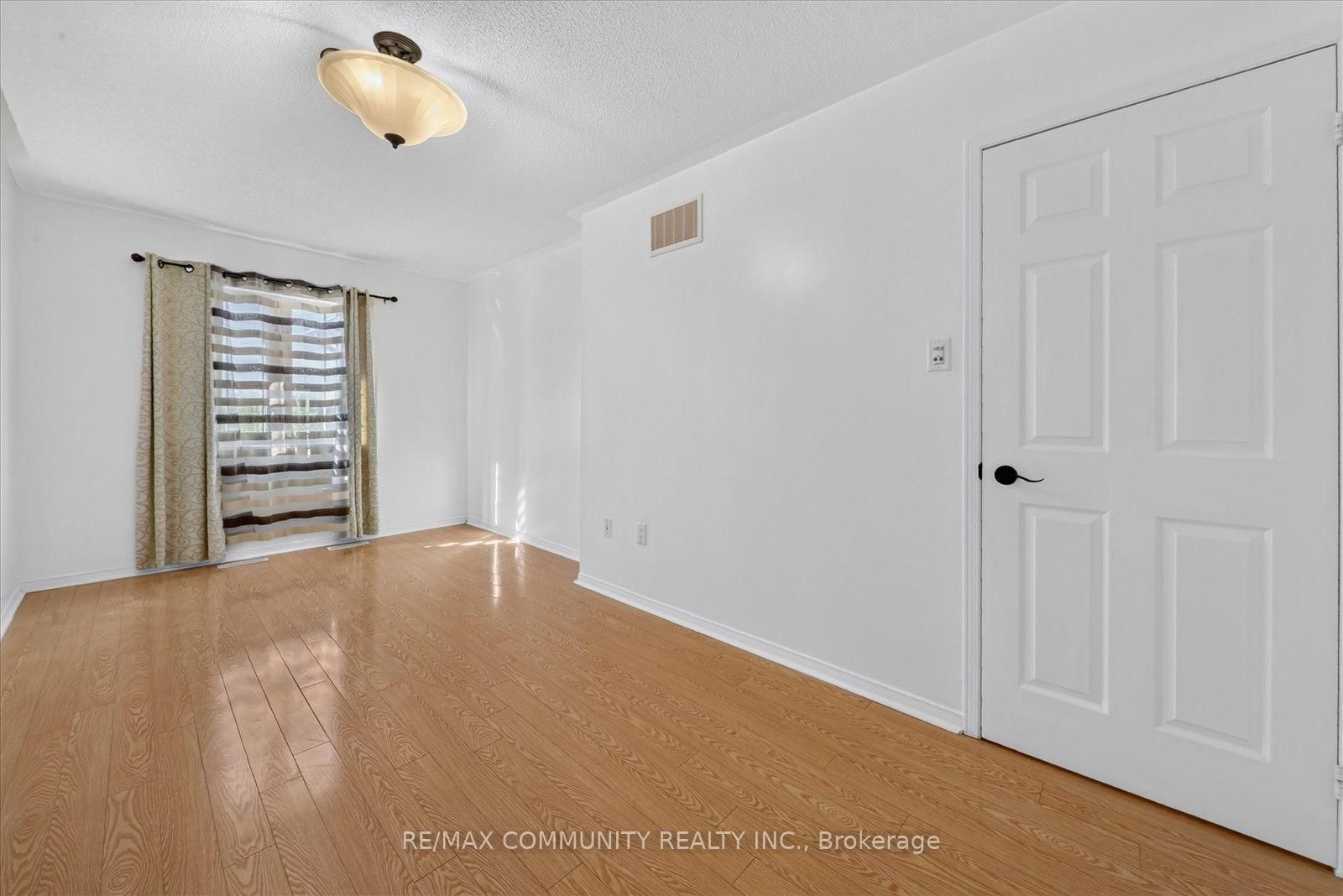 82 Burgess Crescent • Newmarket, ON photo 26