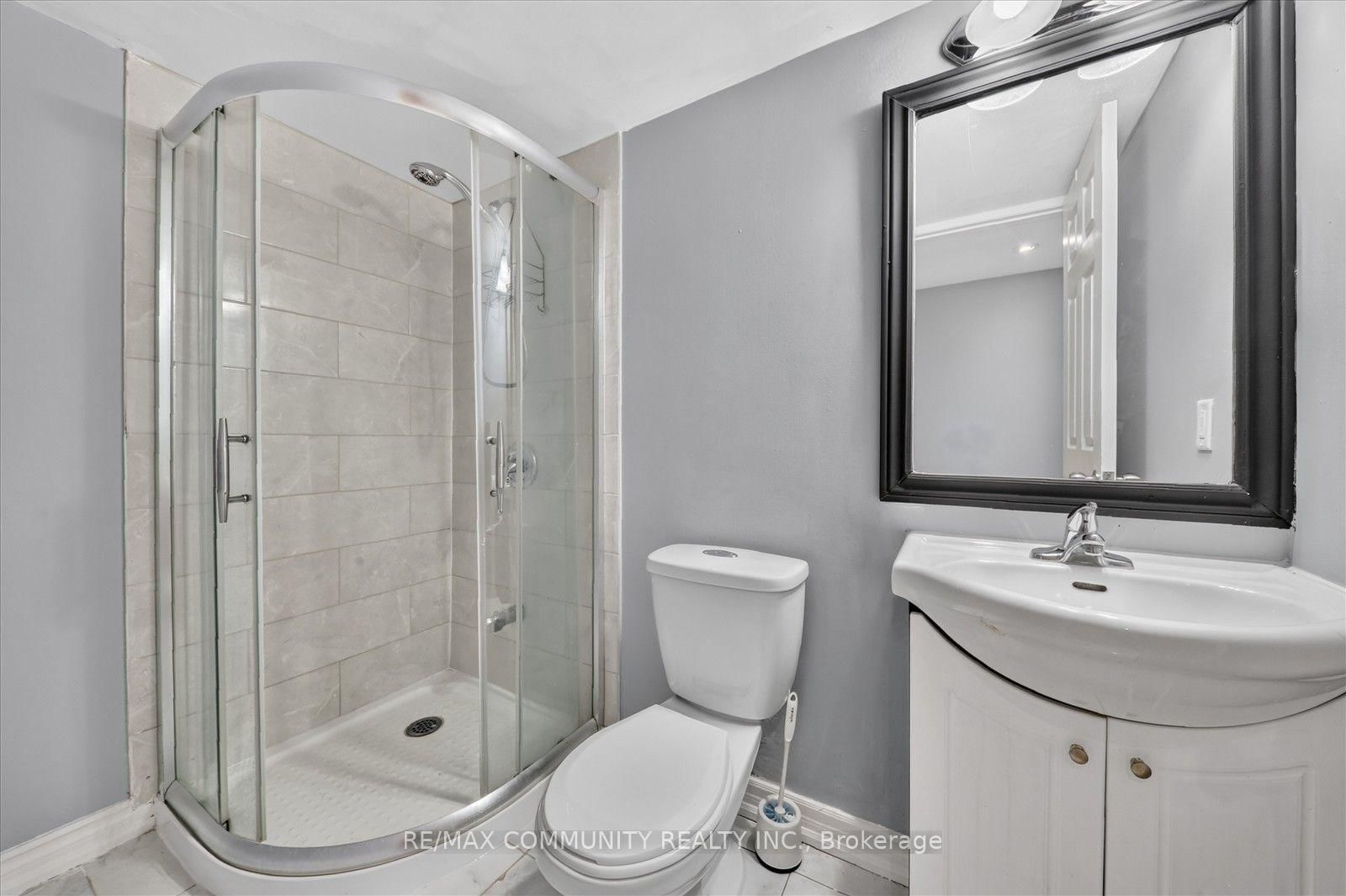 82 Burgess Crescent • Newmarket, ON photo 36