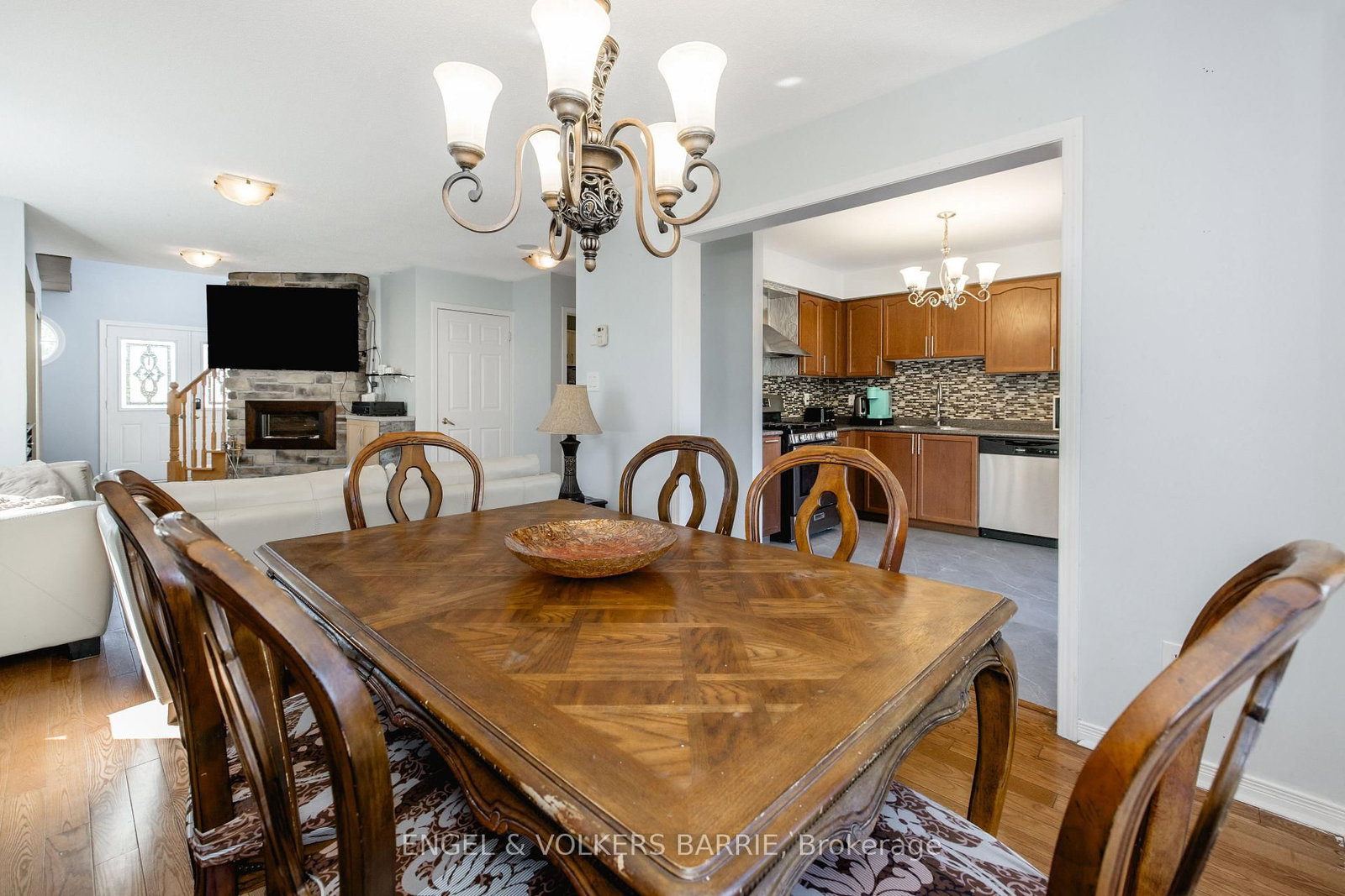 1376 Rankin Way • Innisfil, ON photo 12