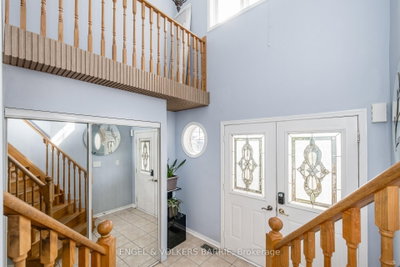 1376 Rankin Way • Innisfil, ON photo 4