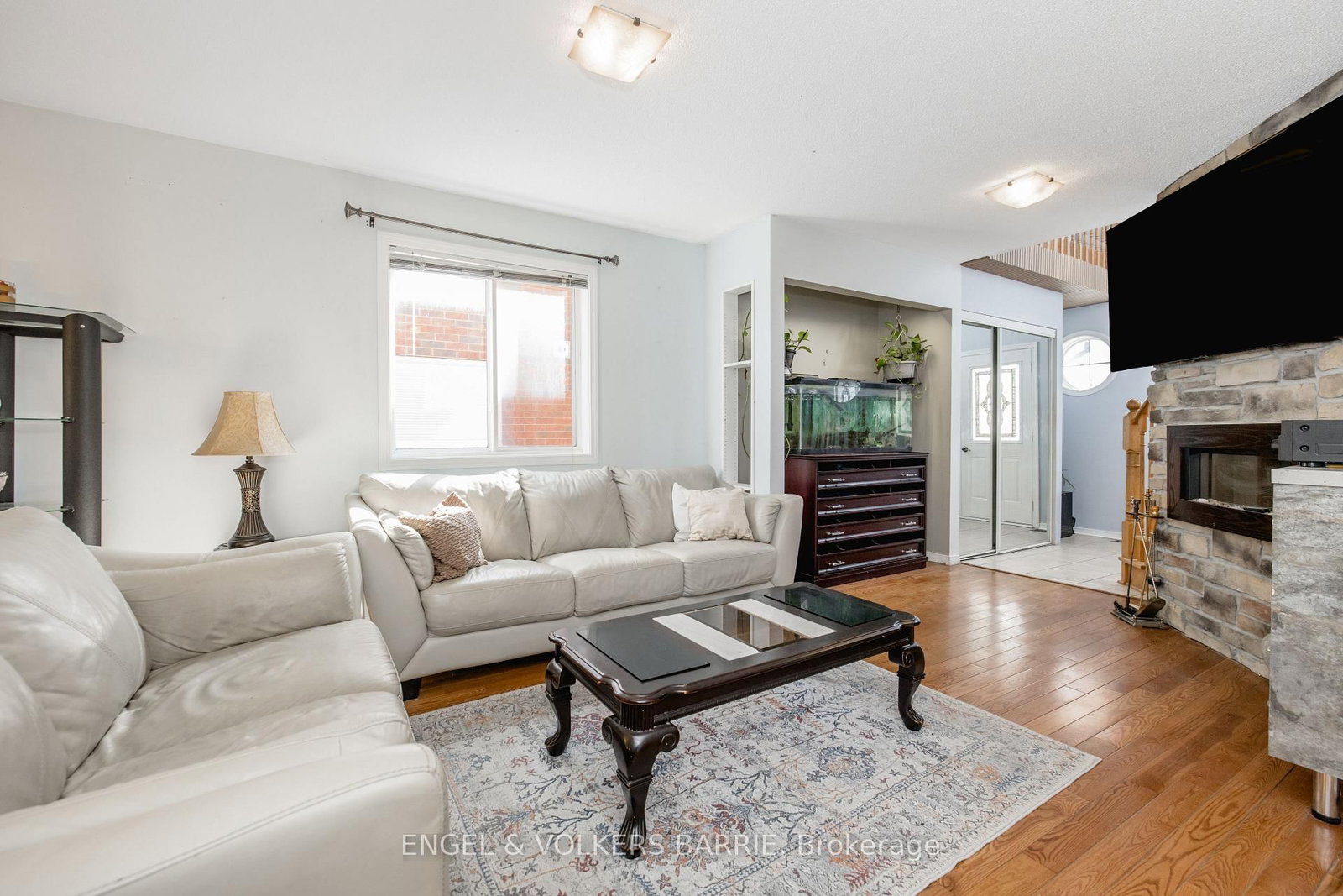 1376 Rankin Way • Innisfil, ON photo 8