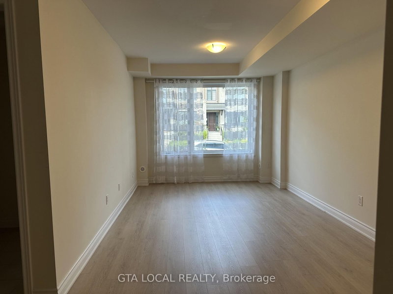 5 Aylin Crescent