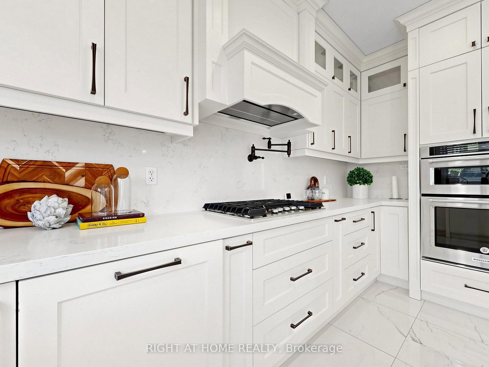 89 Greenwood Road • Whitchurch-Stouffville, ON photo 16