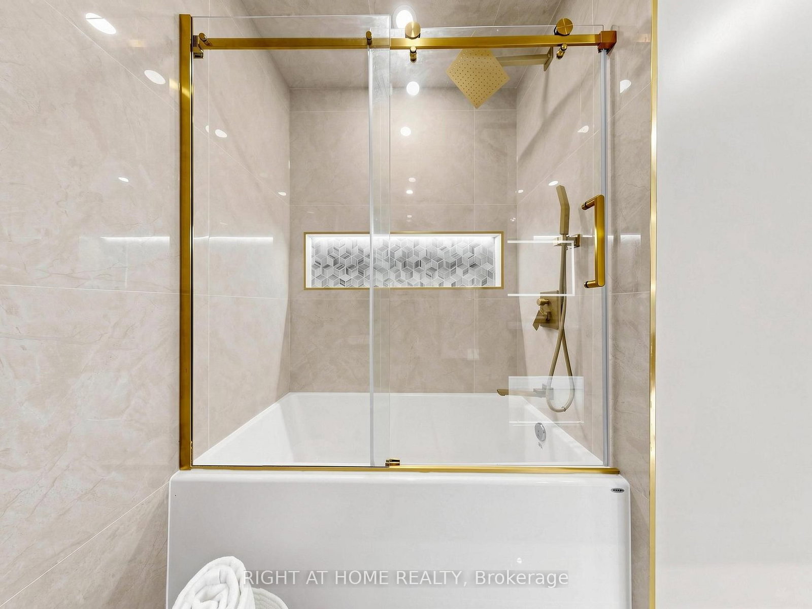 89 Greenwood Road • Whitchurch-Stouffville, ON photo 31