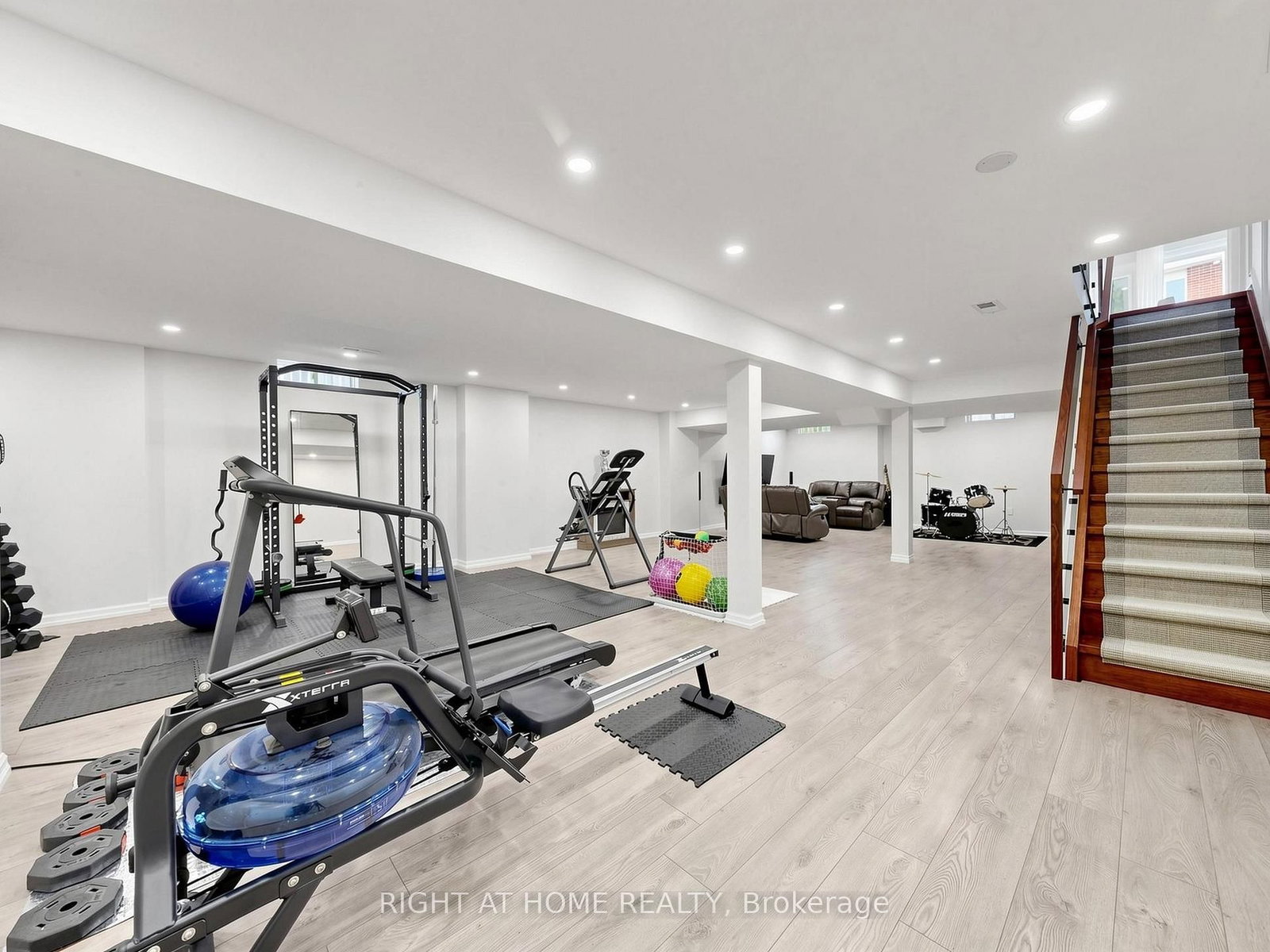 89 Greenwood Road • Whitchurch-Stouffville, ON photo 39