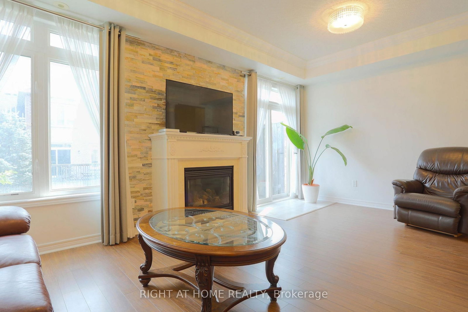 11 Littleriver Court • Vaughan, ON photo 17
