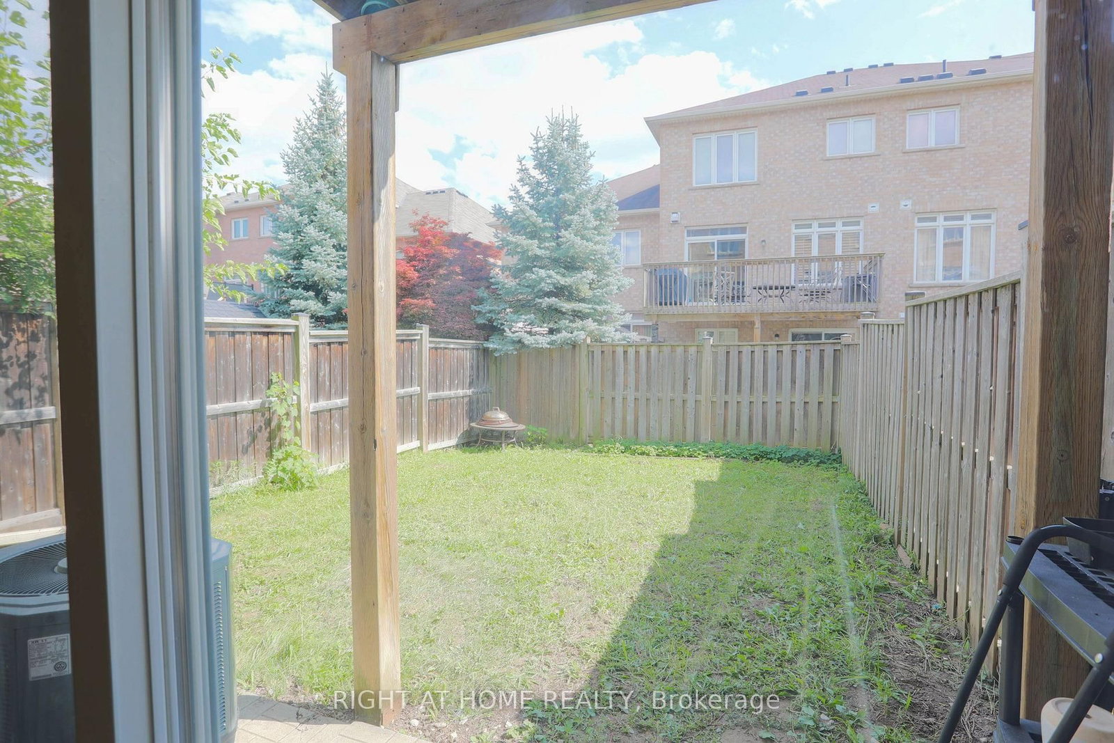 11 Littleriver Court • Vaughan, ON photo 38