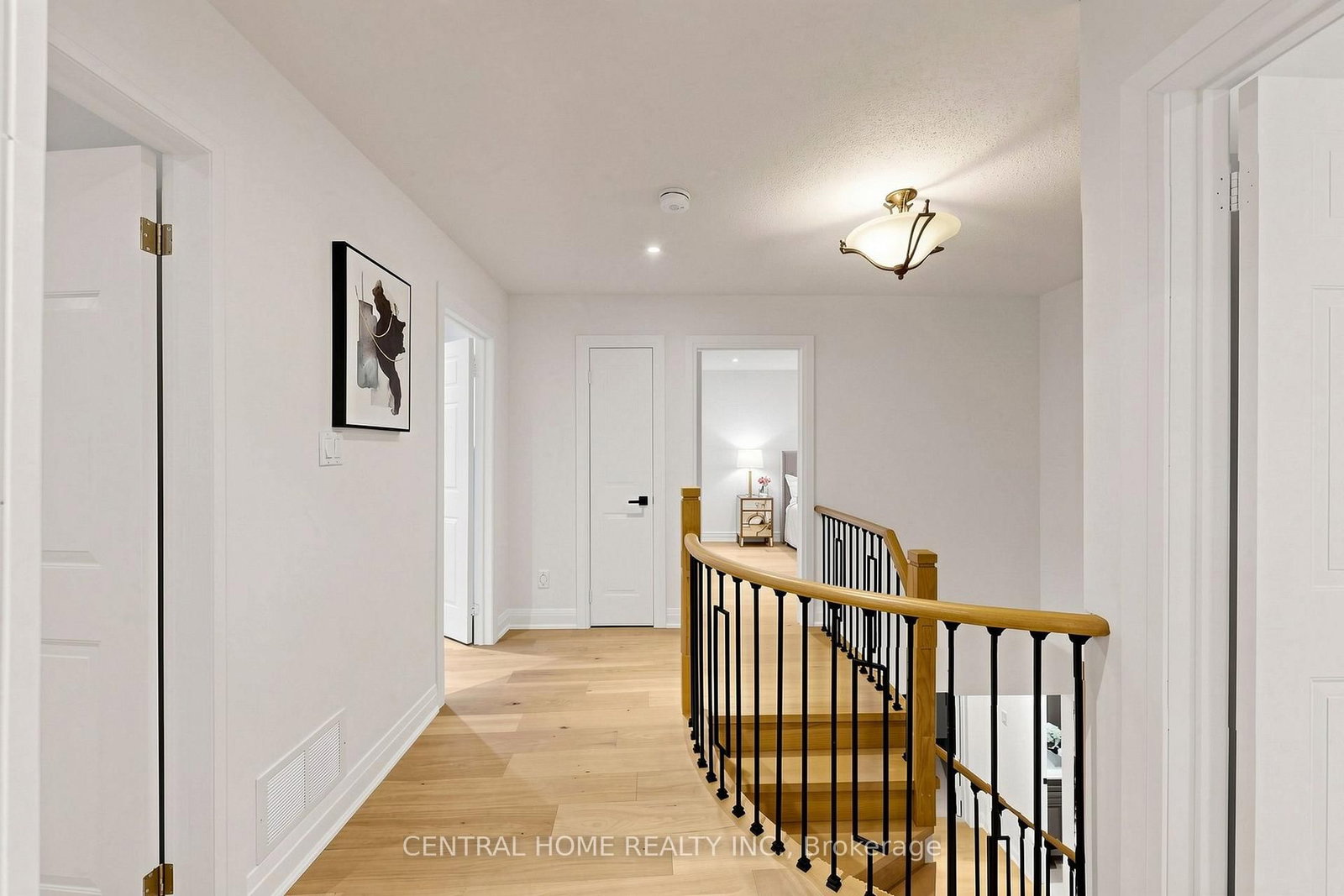 15 Closs Square • Aurora, ON photo 23