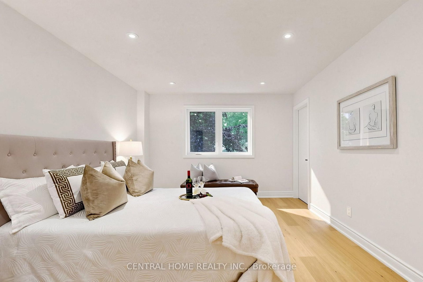 15 Closs Square • Aurora, ON photo 26