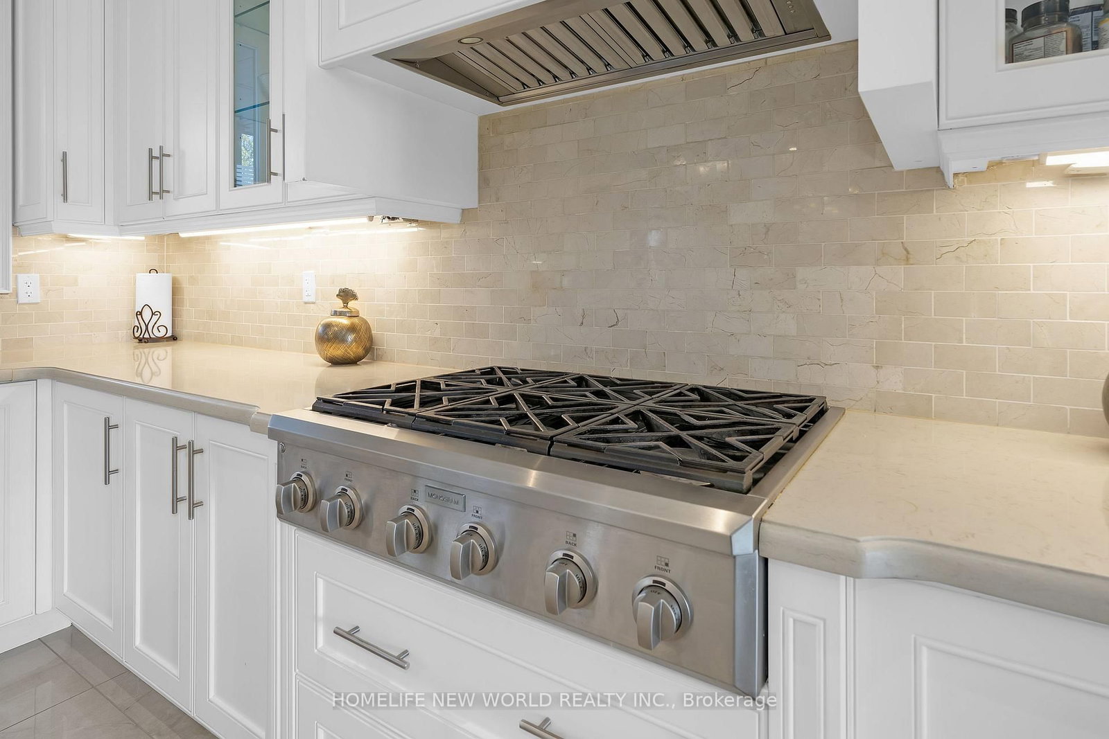 10 Stancroft Drive • Richmond Hill, ON photo 18
