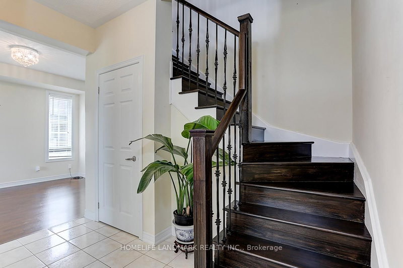 10 Paper Birch Drive