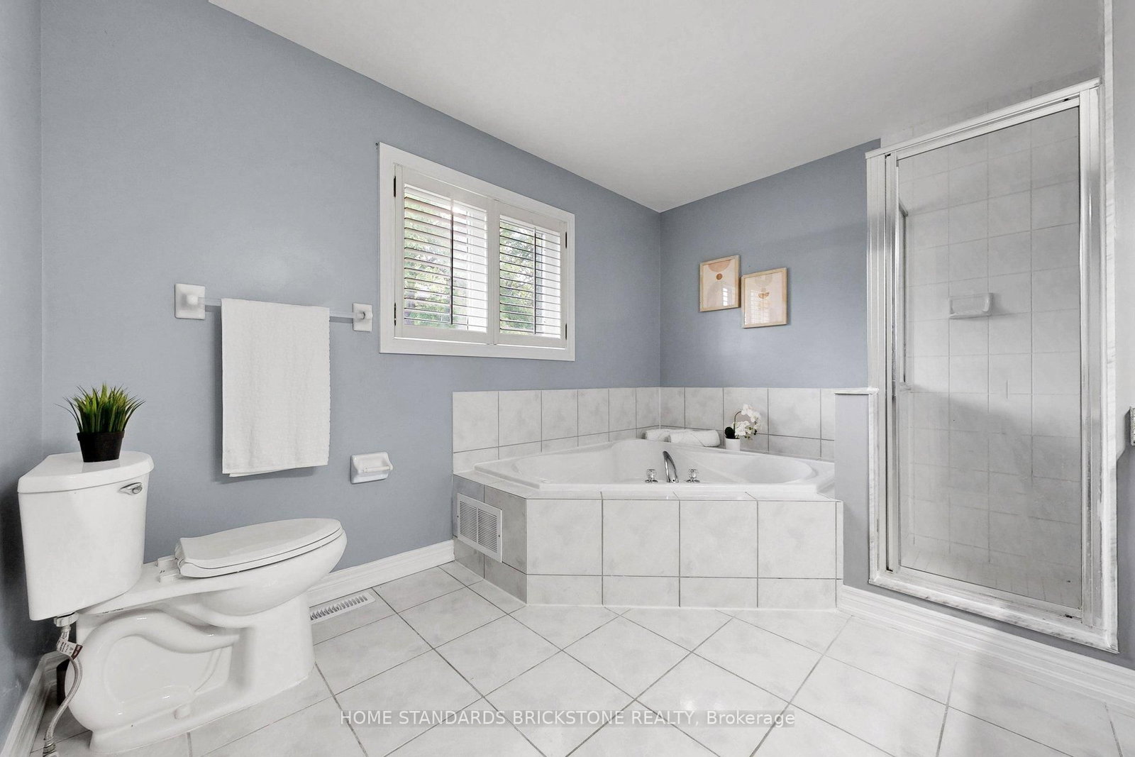 4 APOLLO Drive • Richmond Hill, ON photo 42