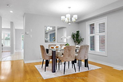 4 APOLLO Drive • Richmond Hill, ON photo 8