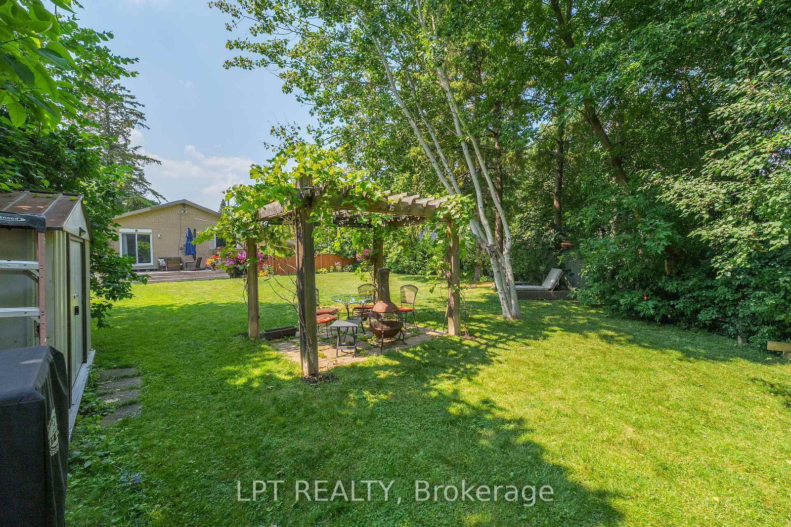 31 Patrick Drive • Aurora, ON photo 36