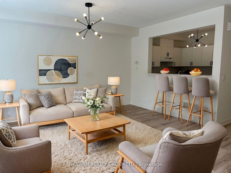4 - 110 Grew Boulevard