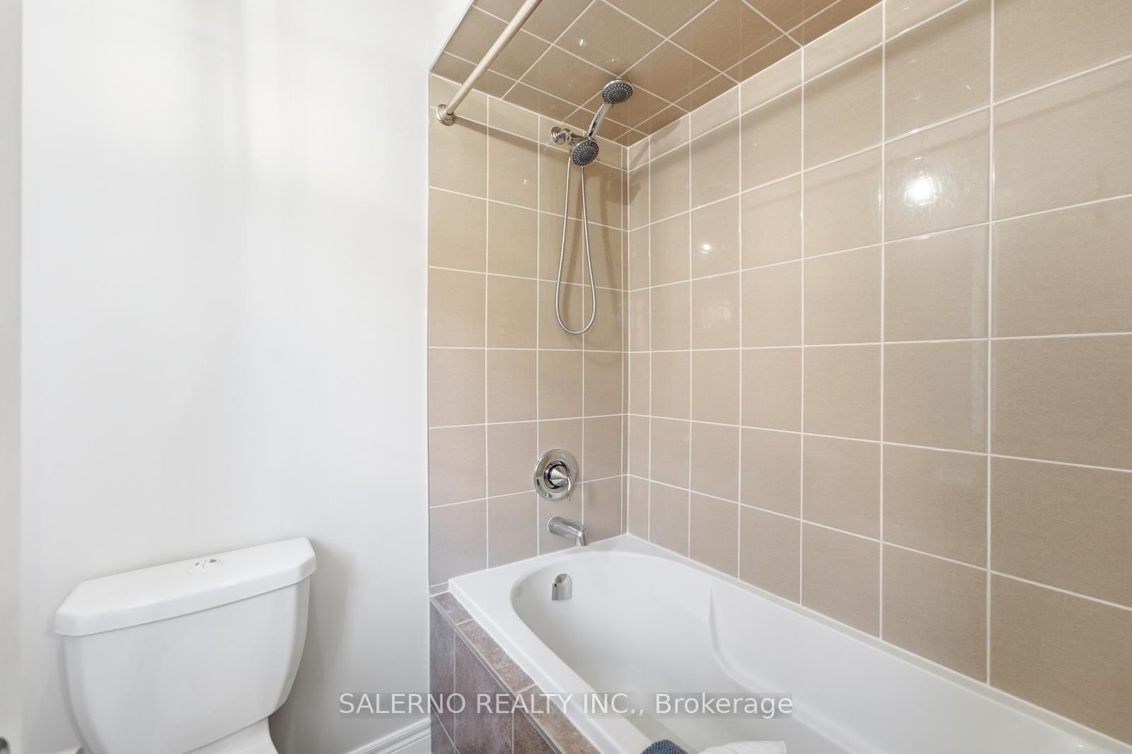 17 Balderson Drive • Vaughan, ON photo 39