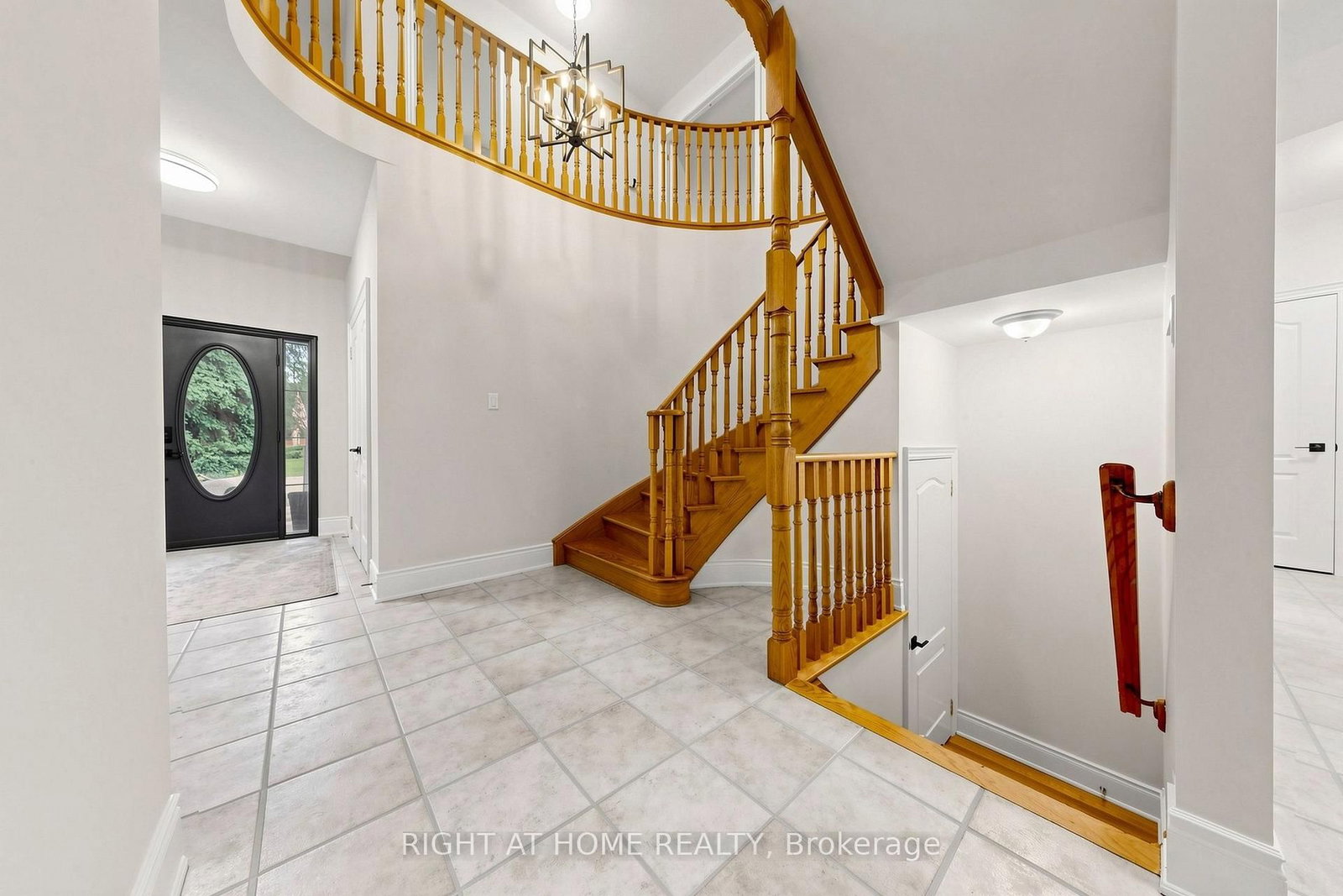 1019 Northern Prospect Crescent • Newmarket, ON photo 17