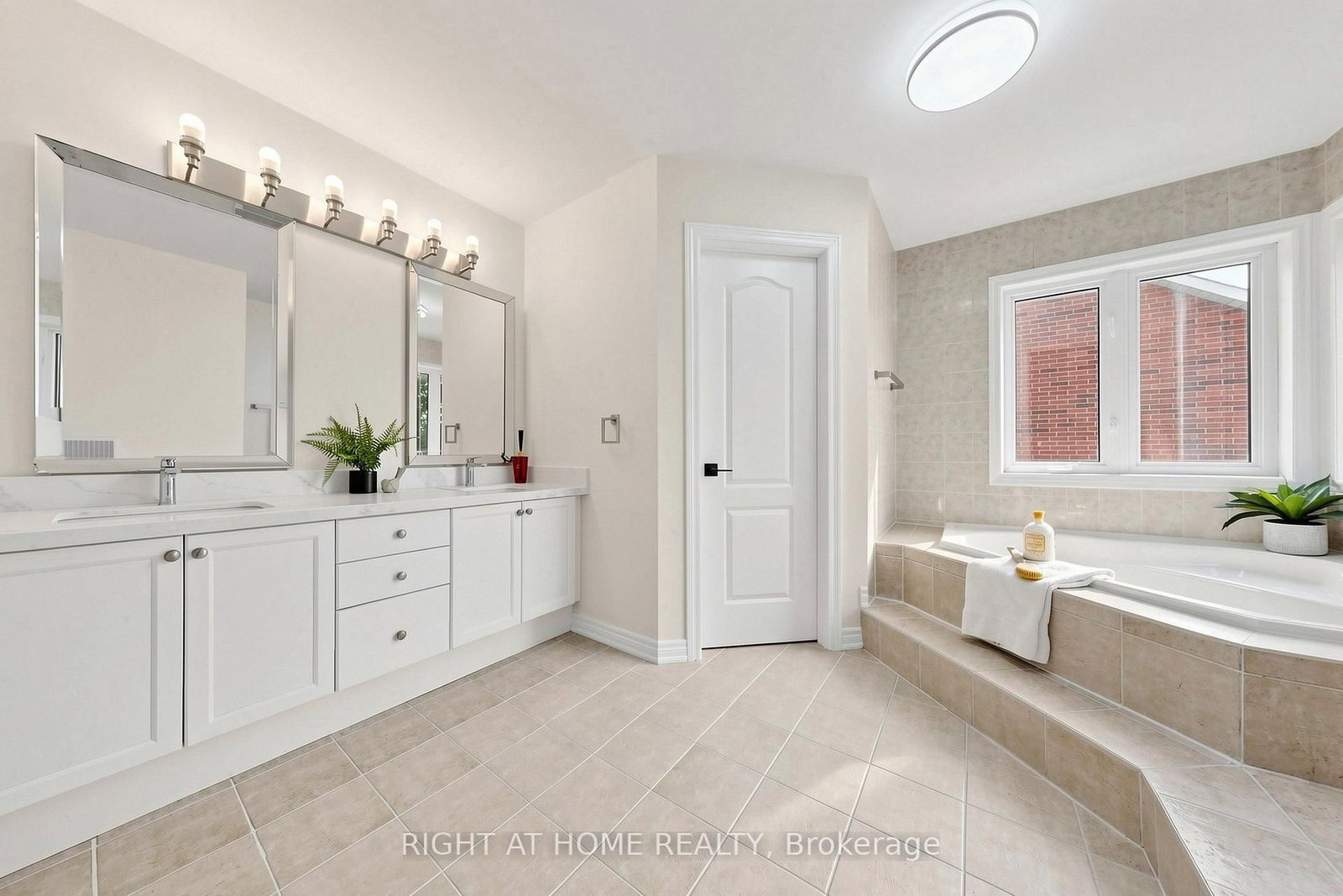 1019 Northern Prospect Crescent • Newmarket, ON photo 20