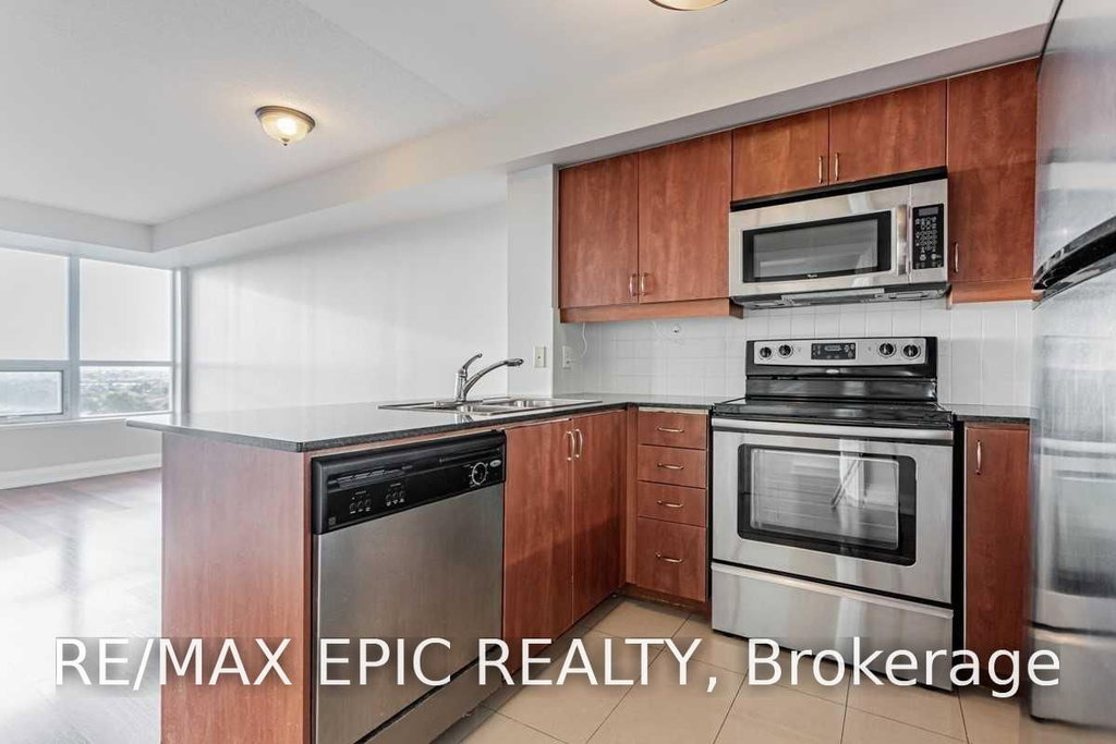 810 - 30 North Park Road 5