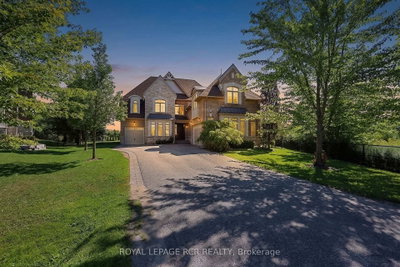 35 Somer Rumm Court • Whitchurch-Stouffville, ON photo 3
