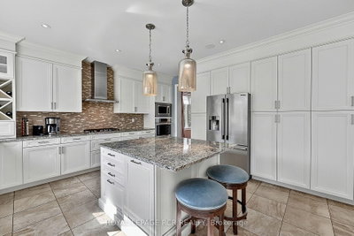 35 Somer Rumm Court • Whitchurch-Stouffville, ON photo 9