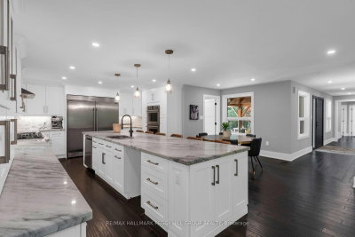 1814 Quantz Crescent • Innisfil, ON photo 5