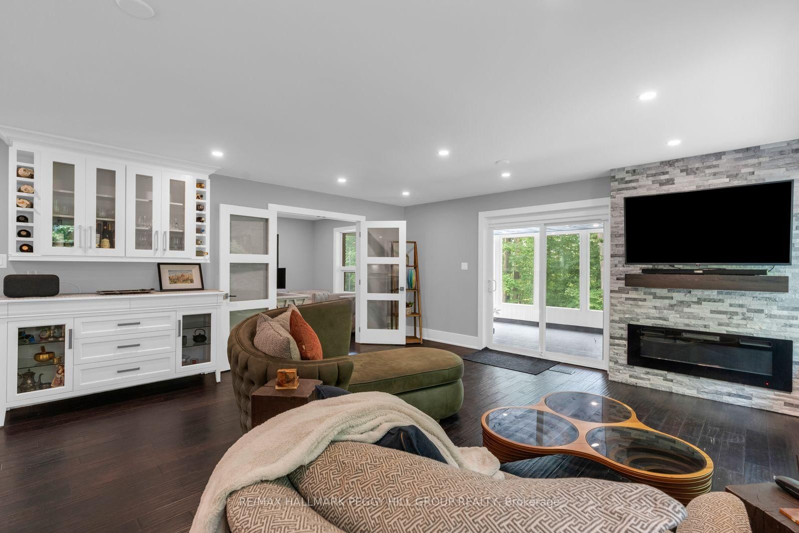 1814 Quantz Crescent • Innisfil, ON photo 7