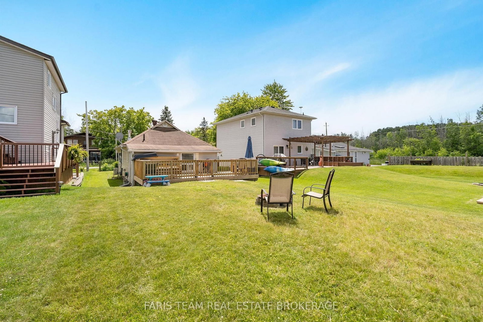 1066 Wood Street • Innisfil, ON photo 25