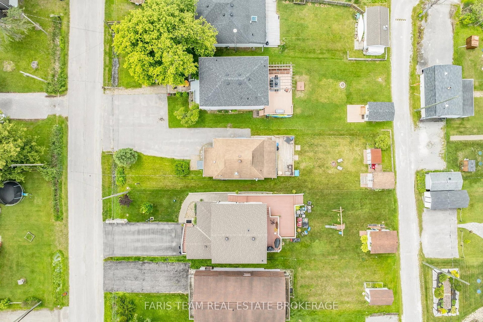 1066 Wood Street • Innisfil, ON photo 27
