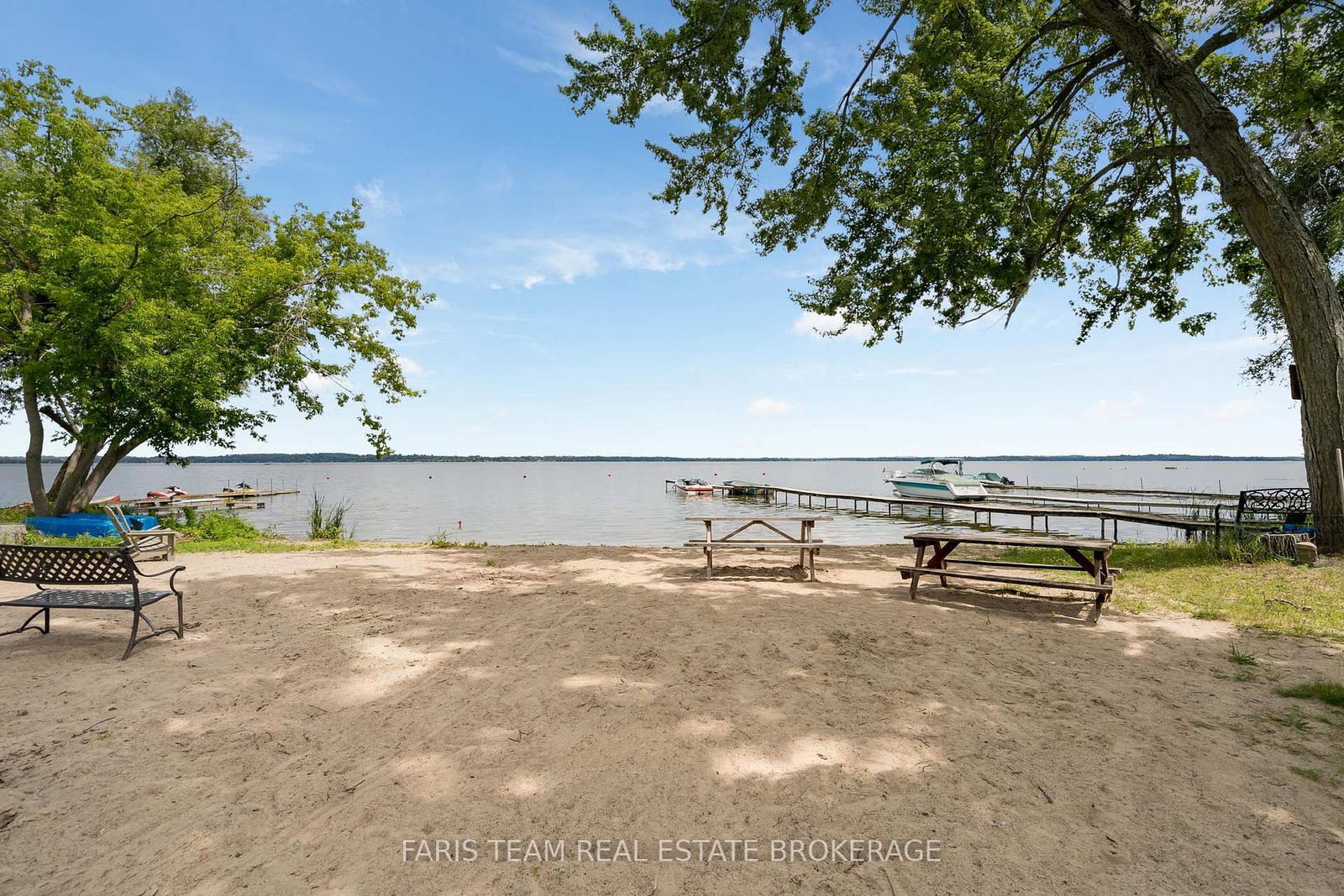 1066 Wood Street • Innisfil, ON photo 29