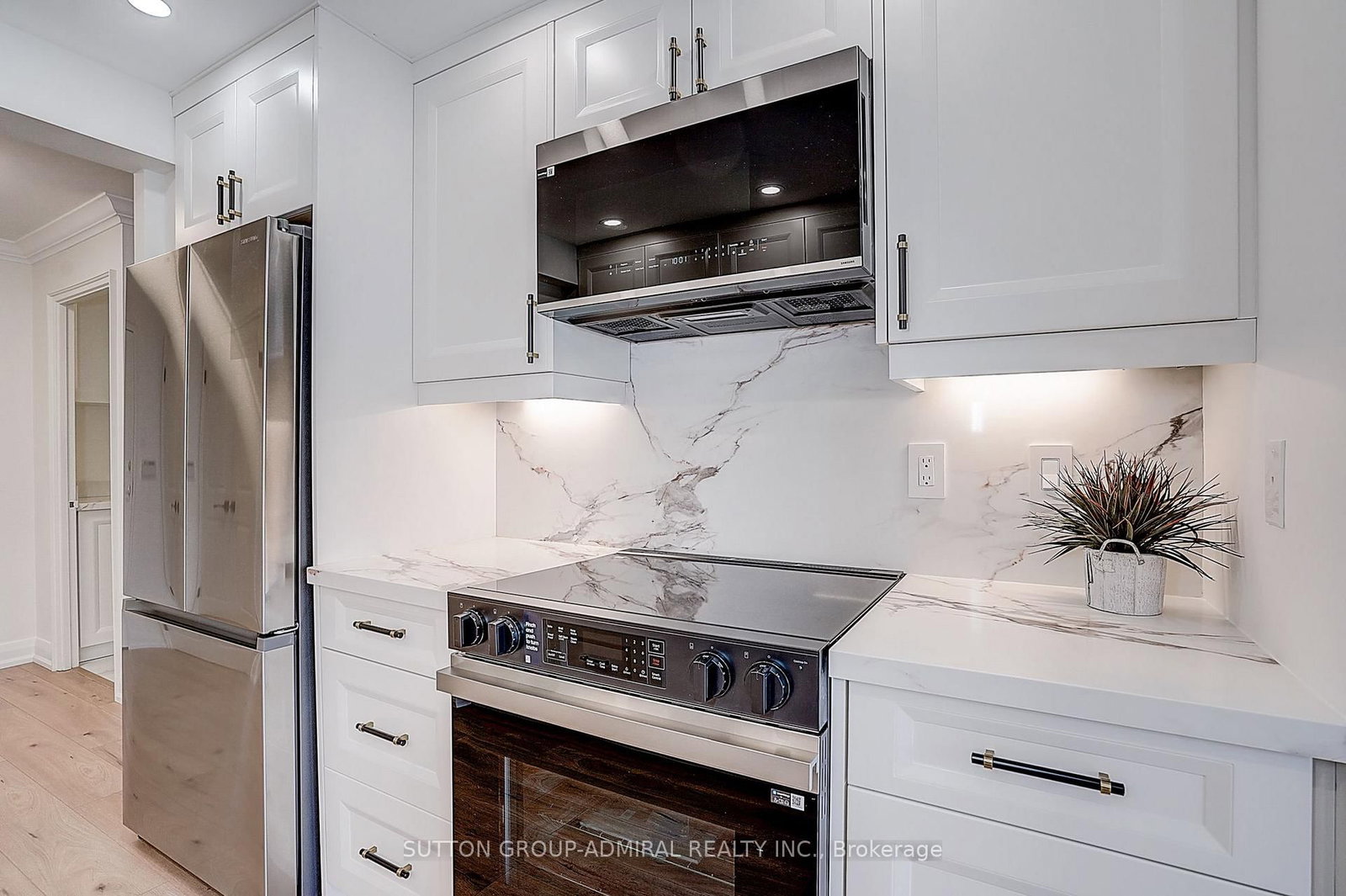 20 Harding Boulevard W • #417 • Richmond Hill, ON photo 13
