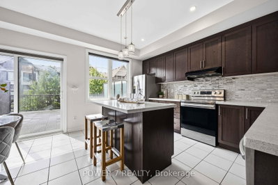 55 Ludwig Court • Whitchurch-Stouffville, ON photo 9