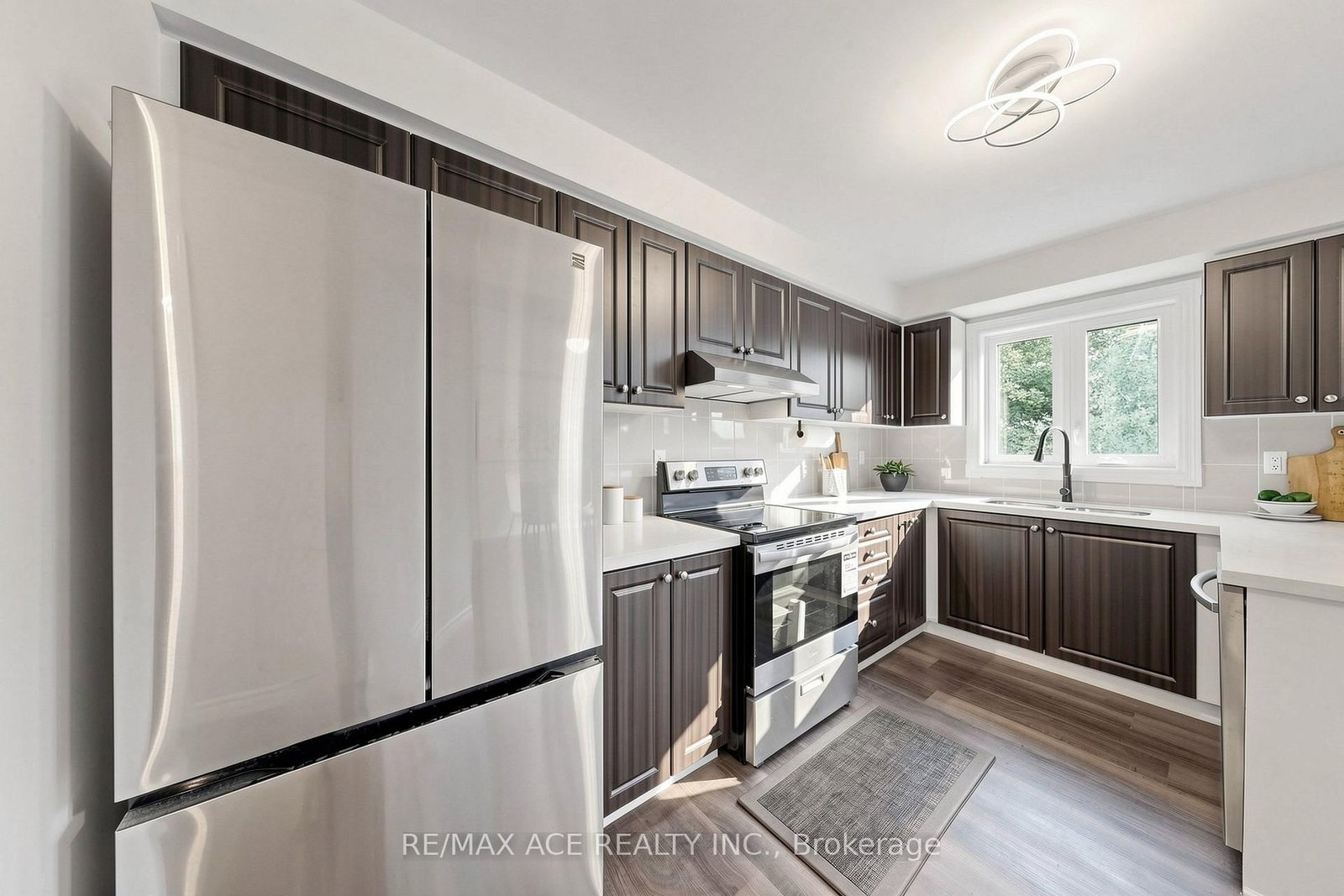 119 Primeau Drive • Aurora, ON photo 11
