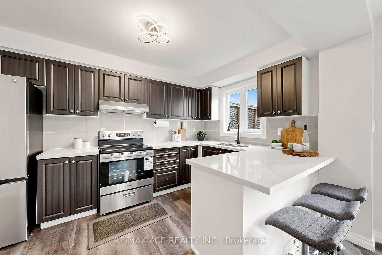 119 Primeau Drive • Aurora, ON photo 15