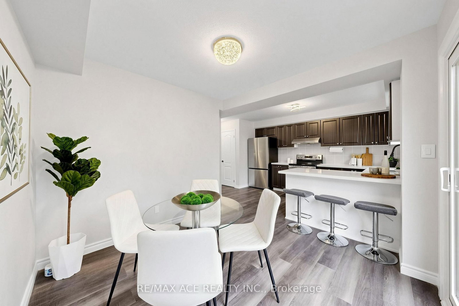 119 Primeau Drive • Aurora, ON photo 19