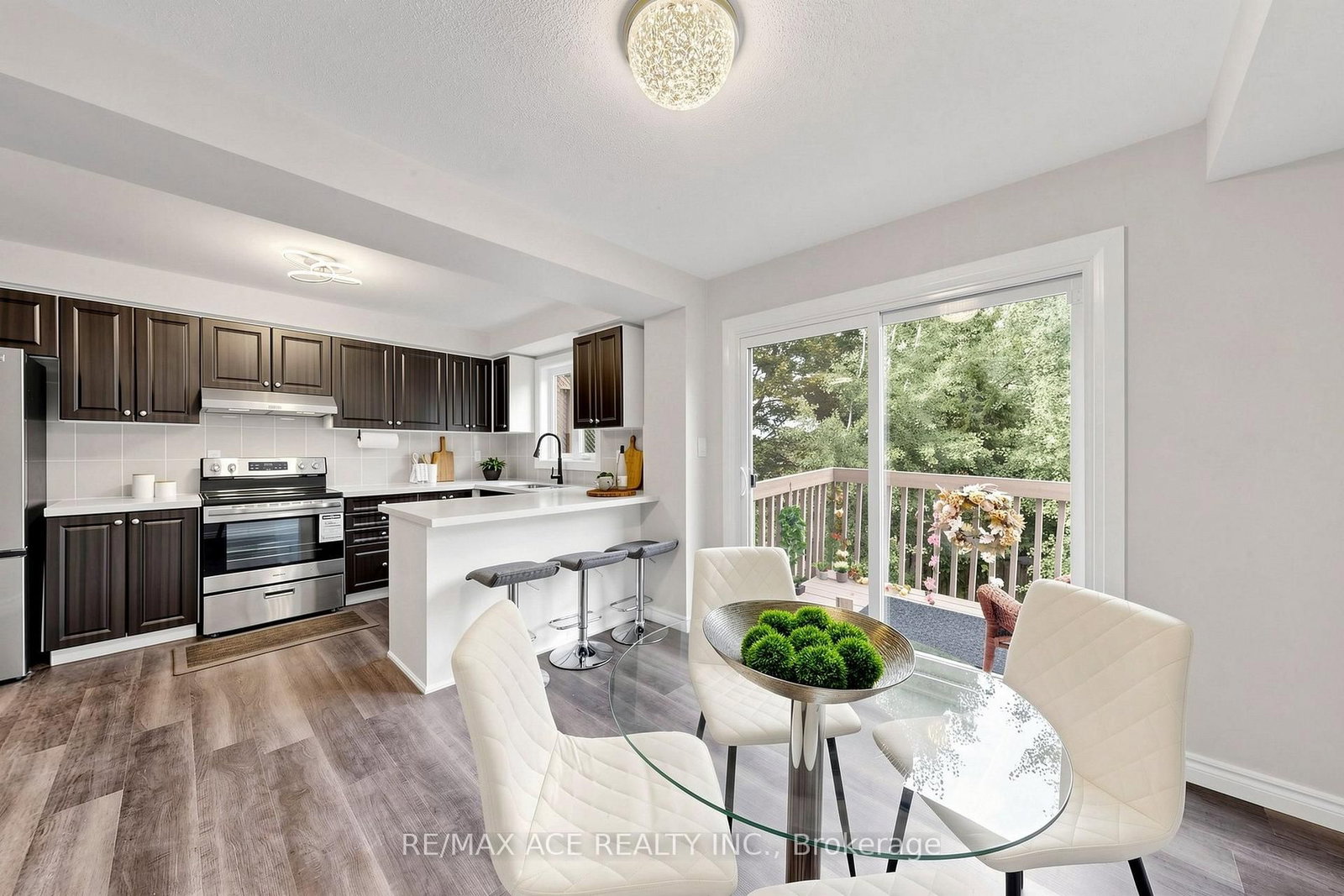 119 Primeau Drive • Aurora, ON photo 20