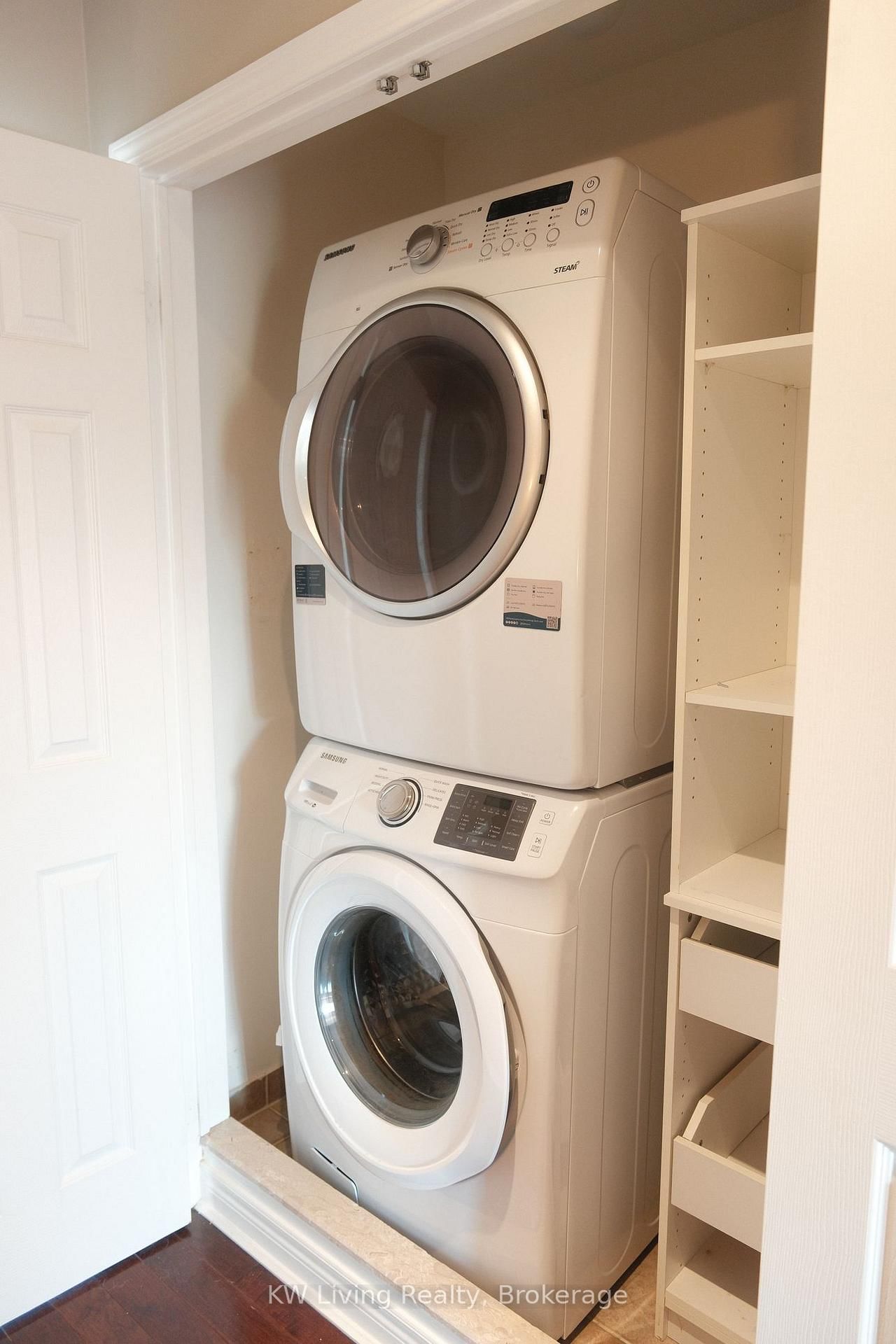 120 Chapman Court • Aurora, ON photo 27