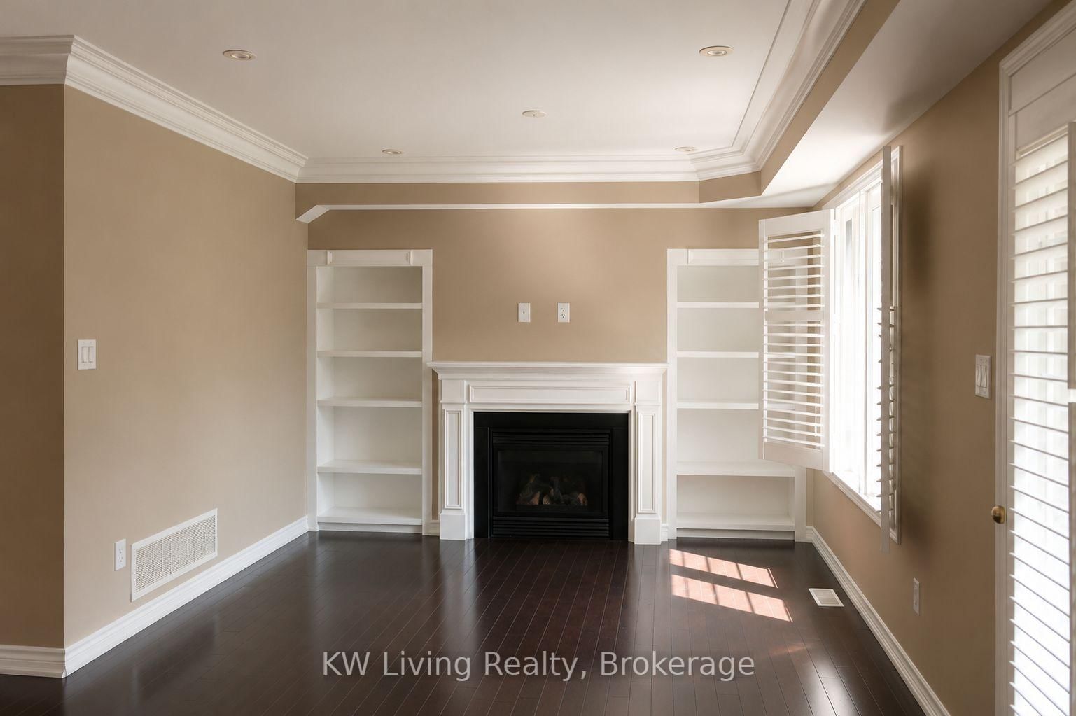 120 Chapman Court • Aurora, ON photo 36