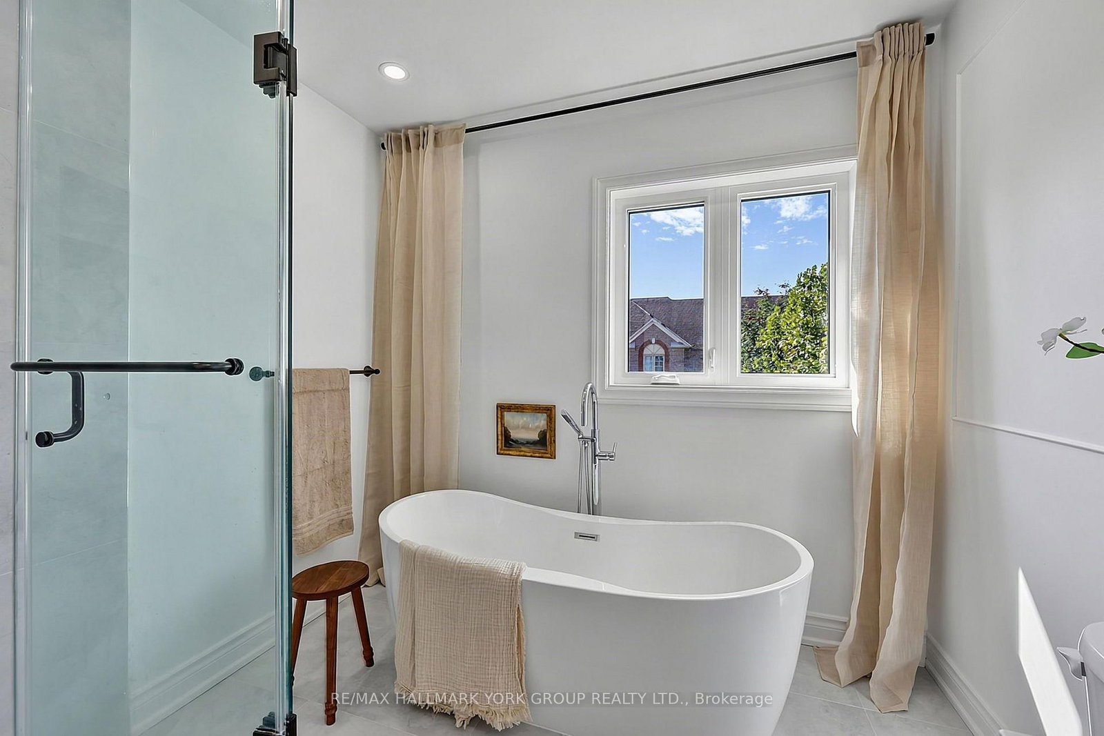 74 Snedden Avenue • Aurora, ON photo 20