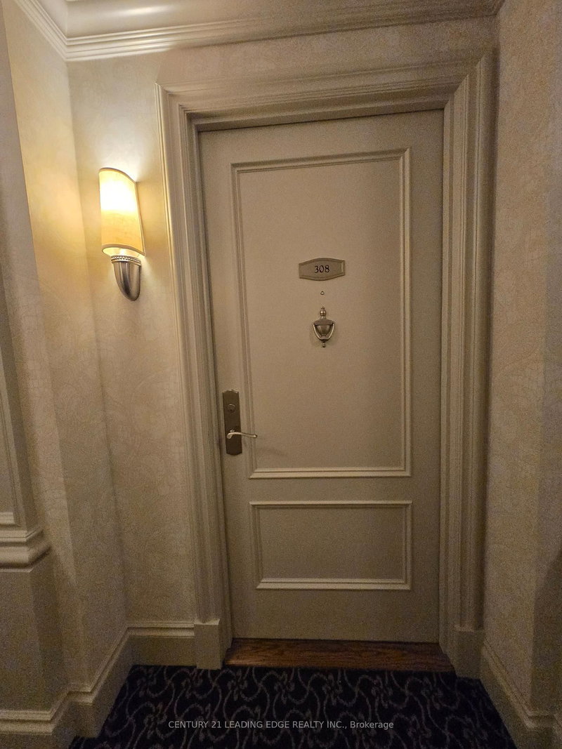 308 - 10101 Yonge Street