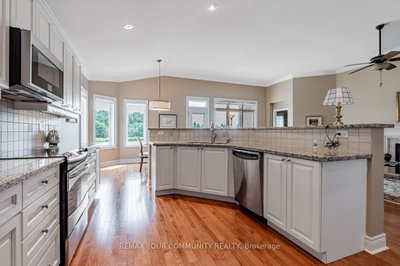 303 BABE'S Way • Whitchurch-Stouffville, ON photo 8