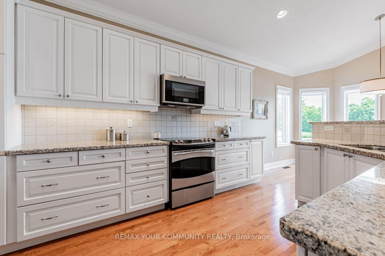 303 BABE'S Way • Whitchurch-Stouffville, ON photo 9