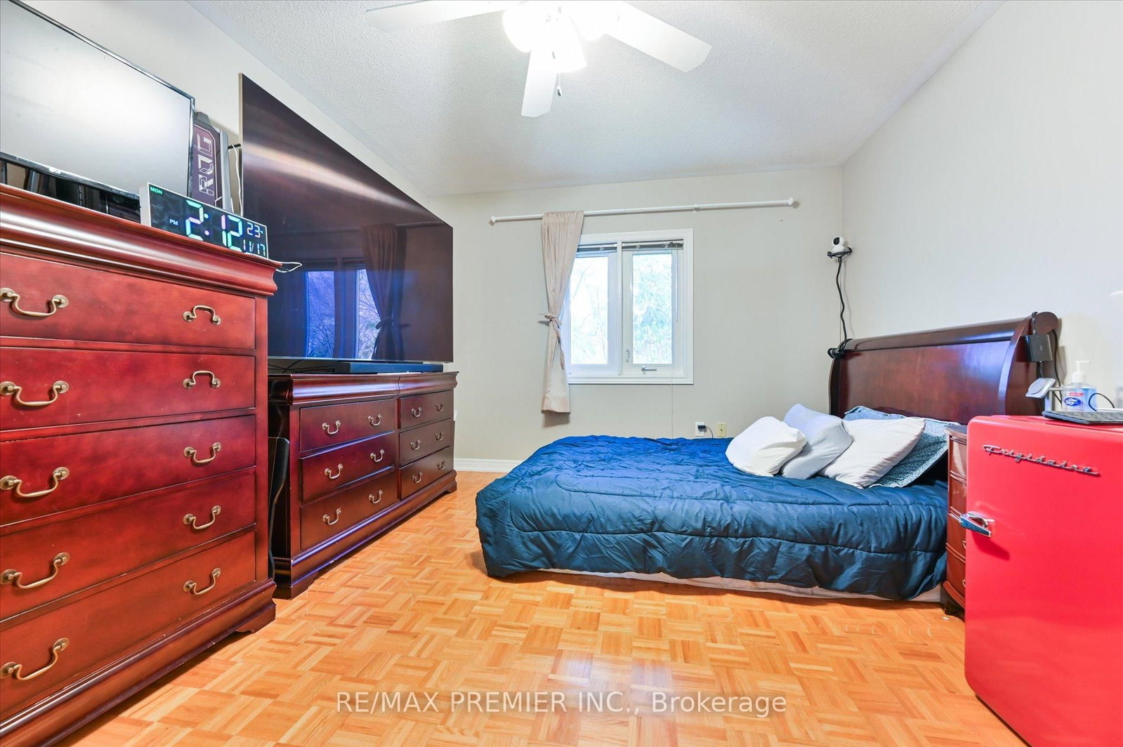 581 Wycliffe Avenue • Vaughan, ON photo 14