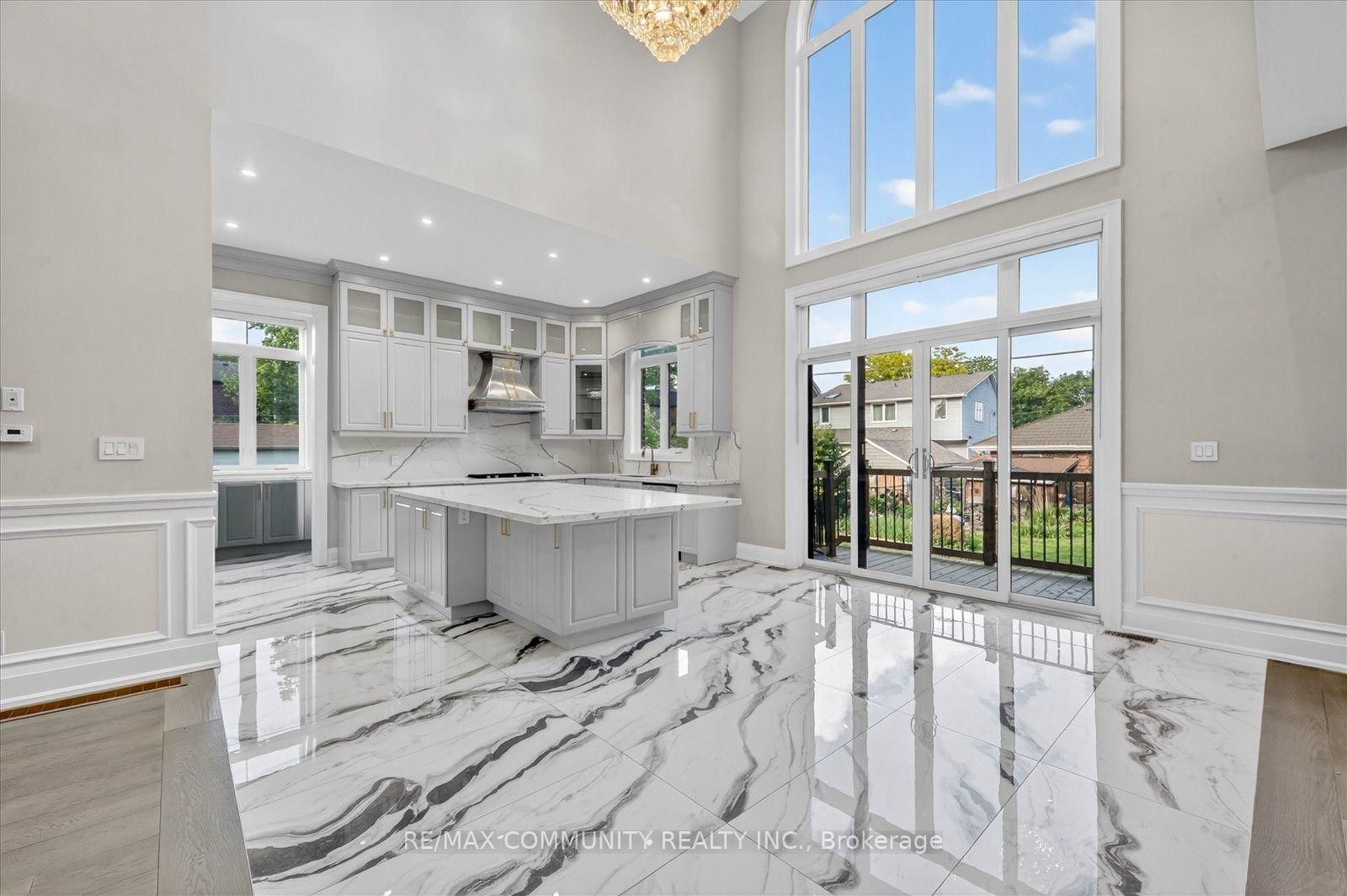 154 Burkholder Street • Whitchurch-Stouffville, ON photo 21