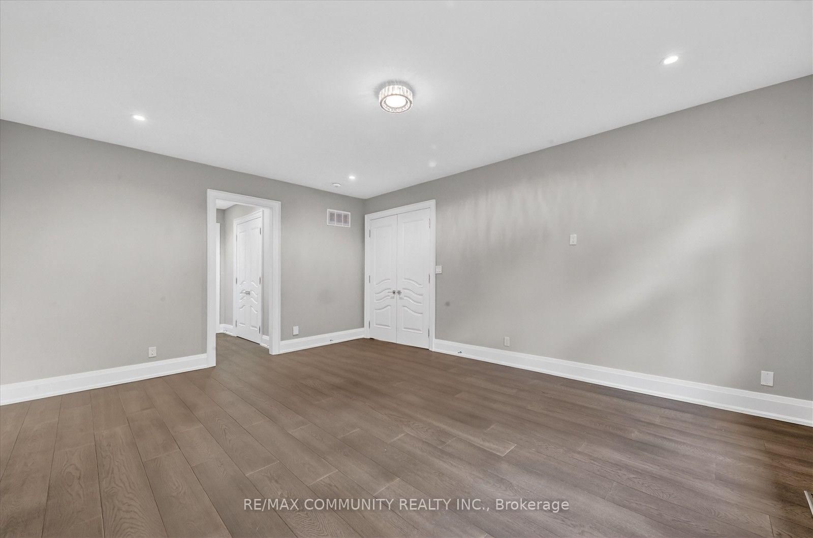 154 Burkholder Street • Whitchurch-Stouffville, ON photo 34