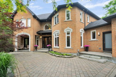 50 Trainor Court • King, ON photo 4