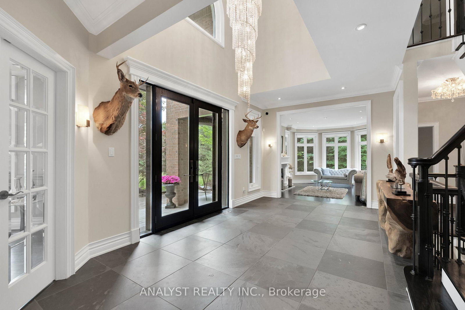 50 Trainor Court • King, ON photo 9