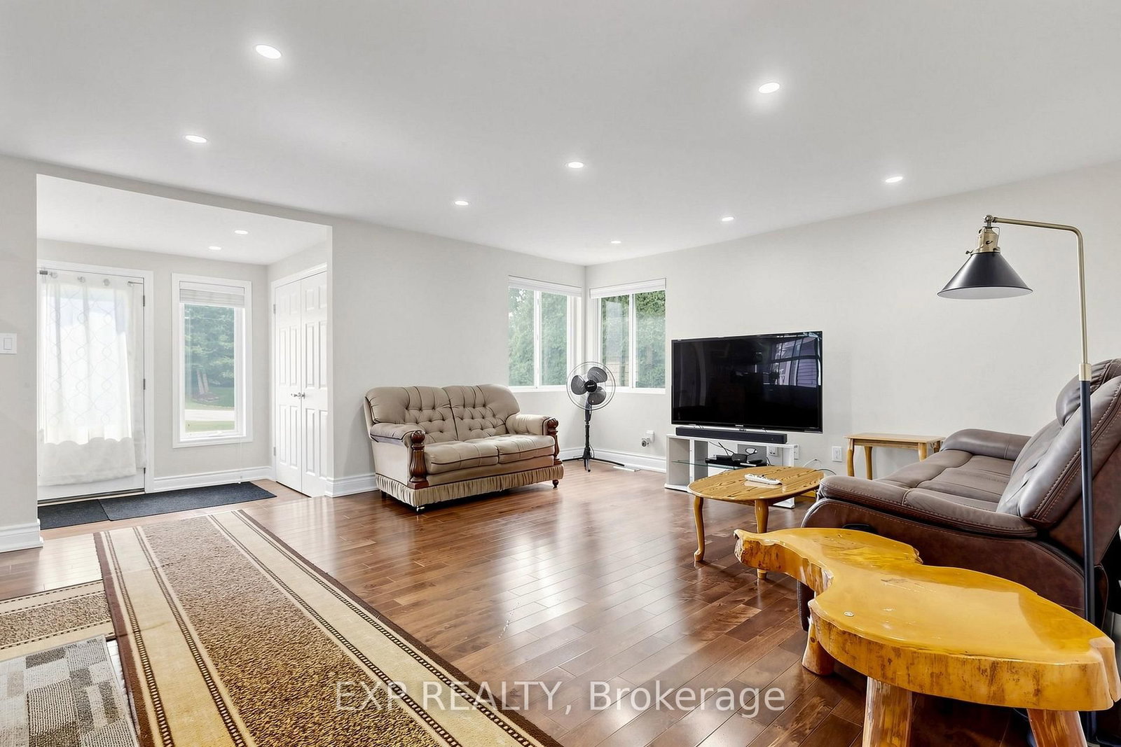 292 Hollywood Drive • Georgina, ON photo 6
